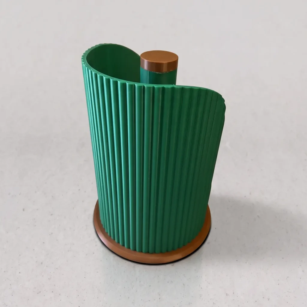Porta rollo de cocina impreso en 3D, carcasa acanalada verde con base y tapa marrón chocolate